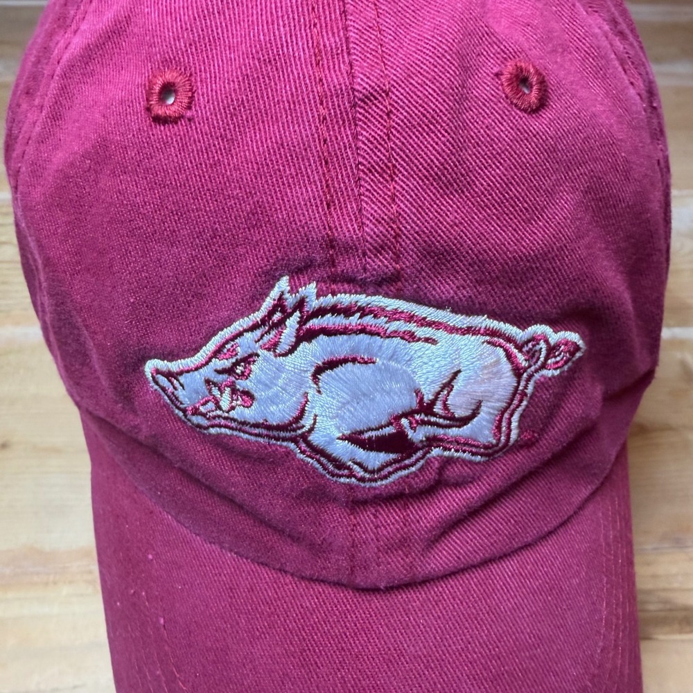 Arkansas Razorbacks Hat Bundle University of Arkansas‎ UofA Cardinal Red Cap Lot - Picture 2 of 7